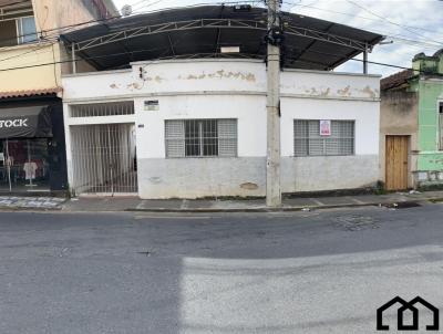Casa para Venda, em Formiga, bairro Sagrado Coração de Jesus, 3 dormitórios, 1 banheiro, 2 vagas